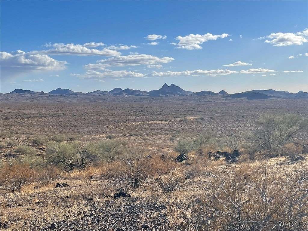 480 Acres of Land for Sale in Lake Havasu City, Arizona