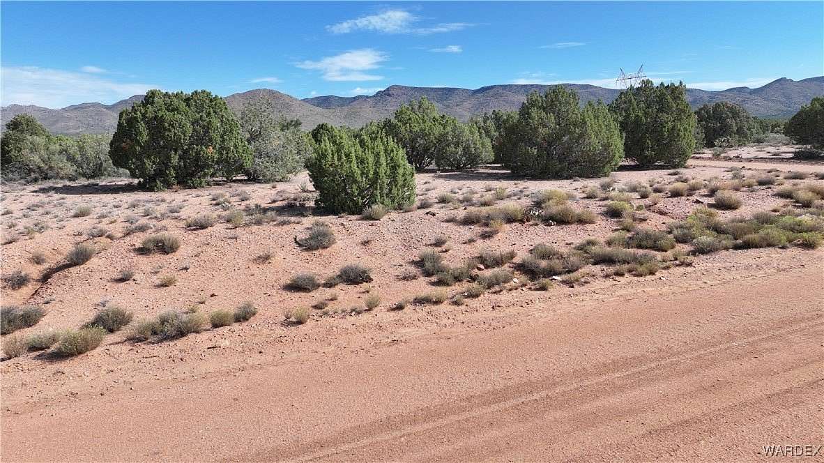 5.37 Acres of Land for Sale in Hackberry, Arizona