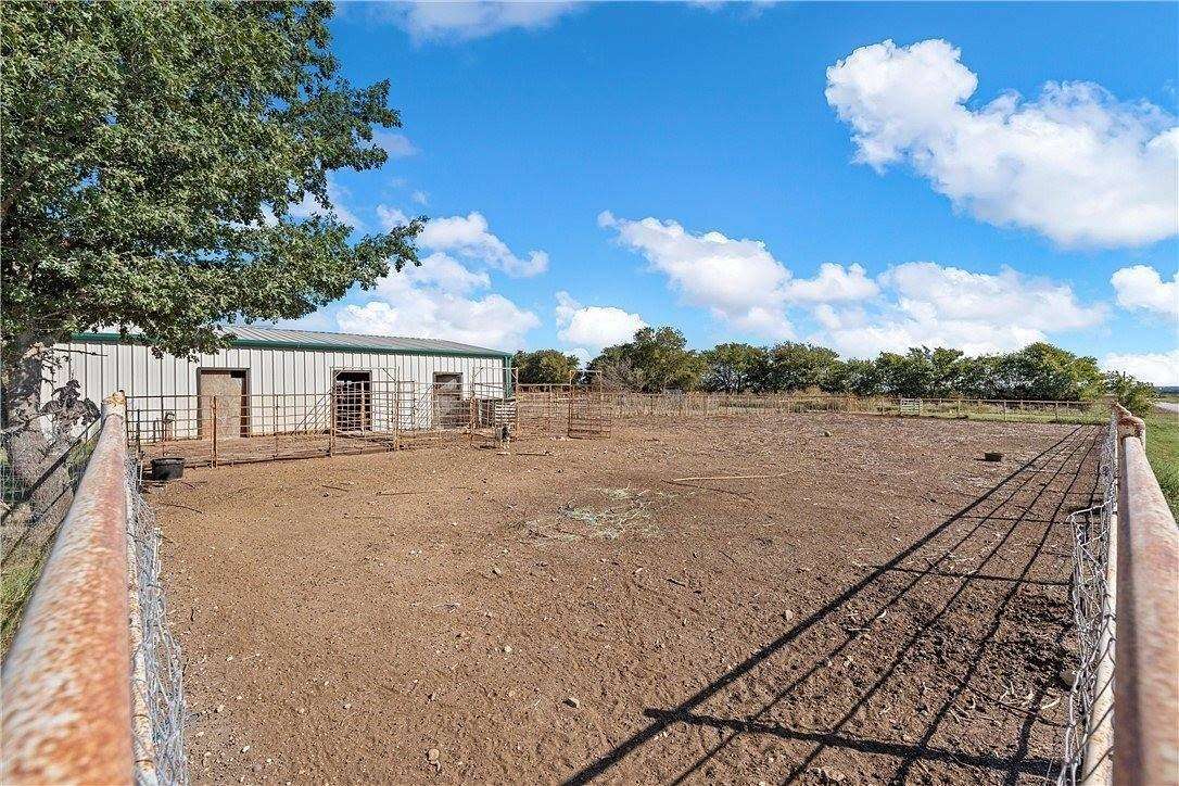 18.93 Acres of Land with Home for Sale in Hillsboro, Texas