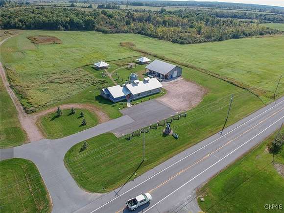 5 Acres of Improved Commercial Land for Sale in Clayton, New York