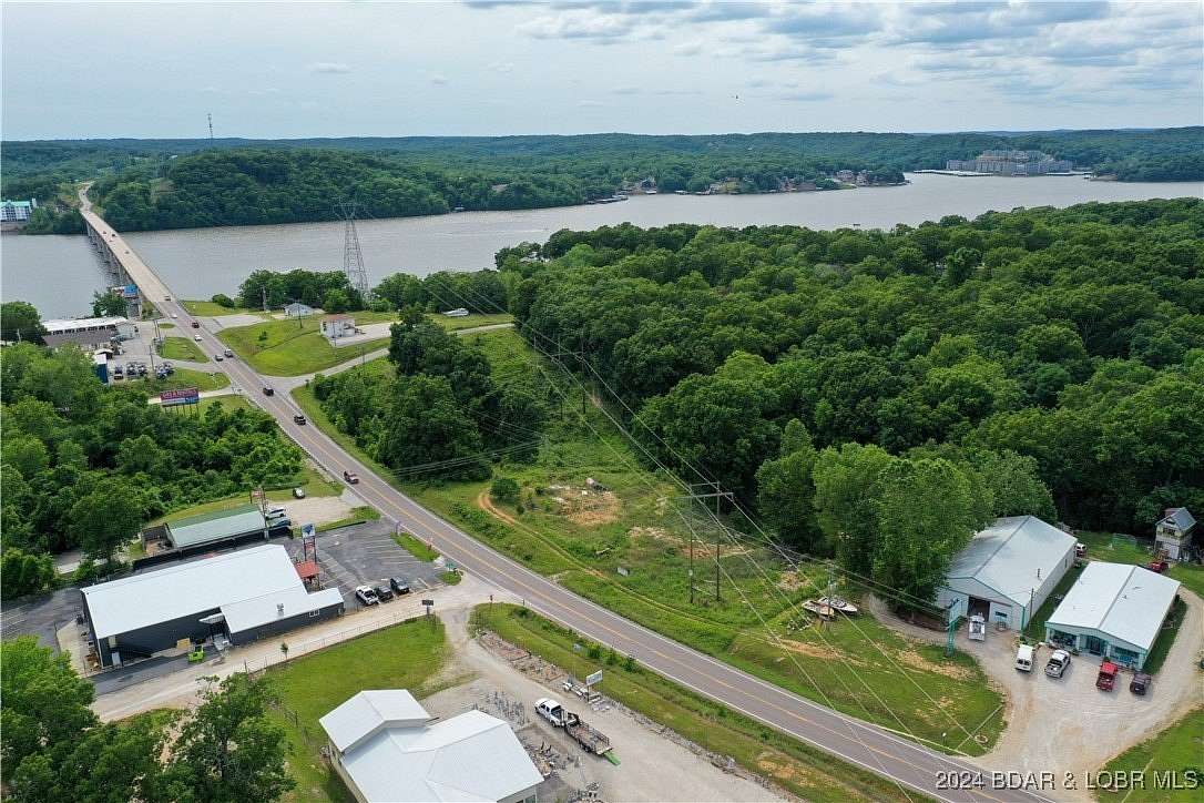 1.78 Acres of Land for Sale in Sunrise Beach, Missouri