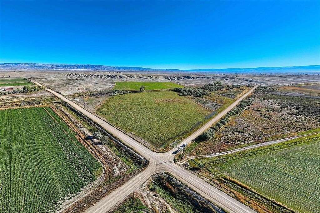 160 Acres of Land for Sale in Deaver, Wyoming