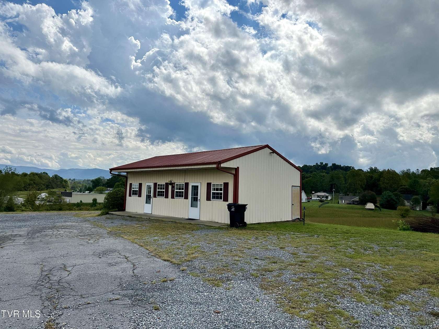 3.17 Acres of Improved Commercial Land for Sale in Bristol, Tennessee