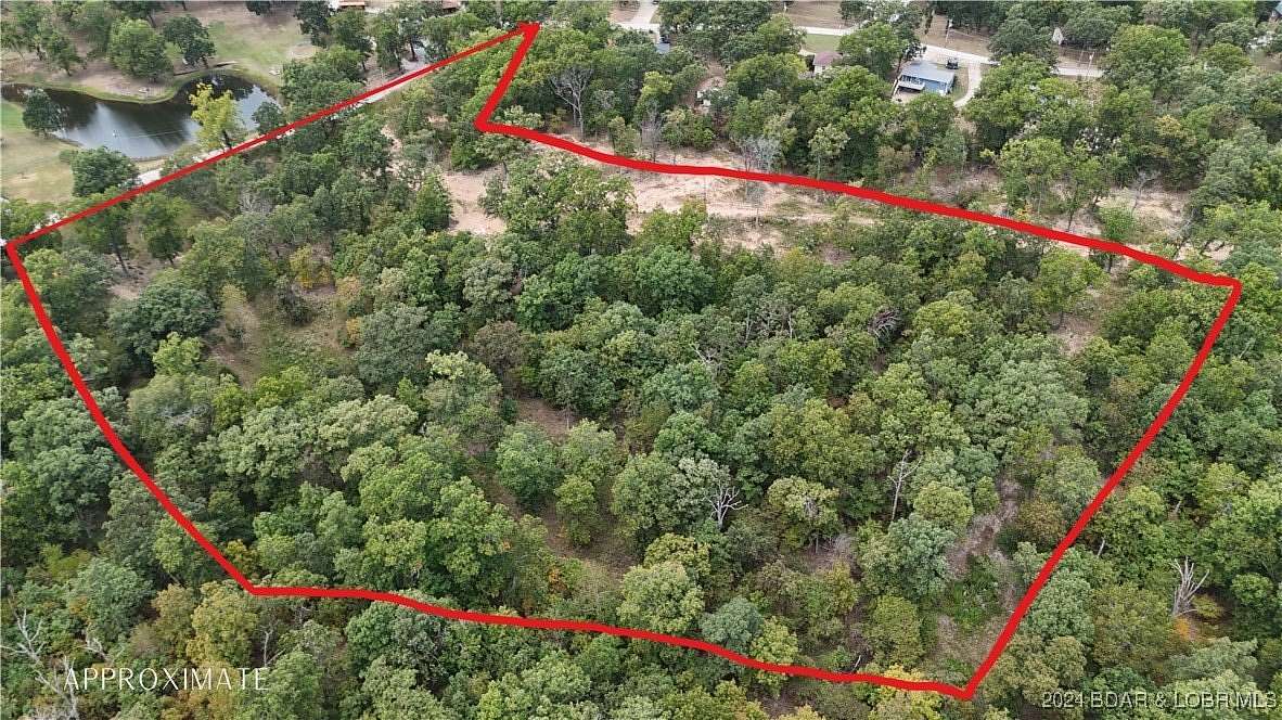 10 Acres of Residential Land for Sale in Laurie, Missouri