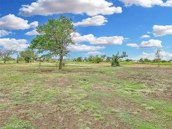 2.93 Acres of Residential Land for Sale in Valley View, Texas