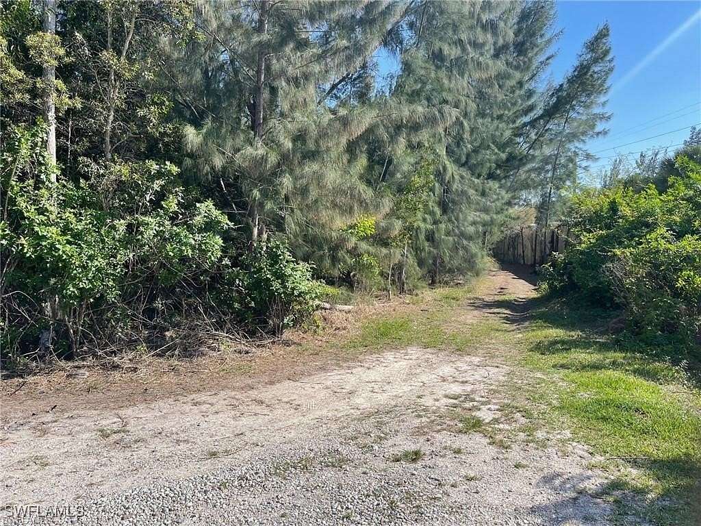 0.317 Acres of Residential Land for Sale in Fort Myers, Florida