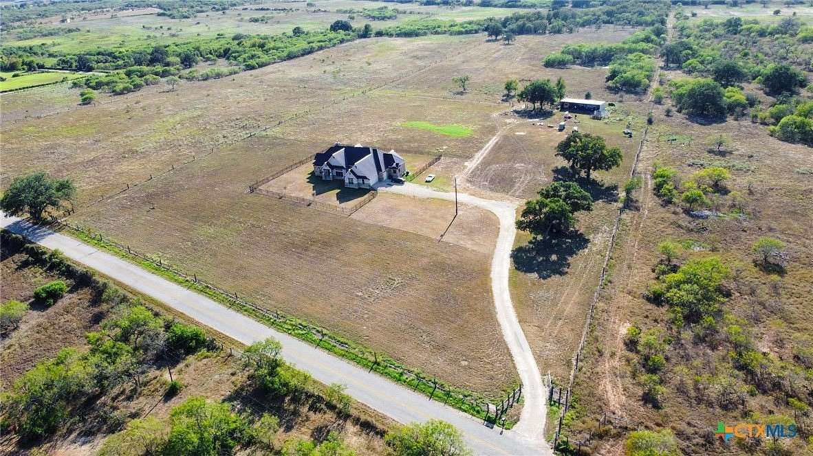 19.269 Acres of Land with Home for Sale in Seguin, Texas