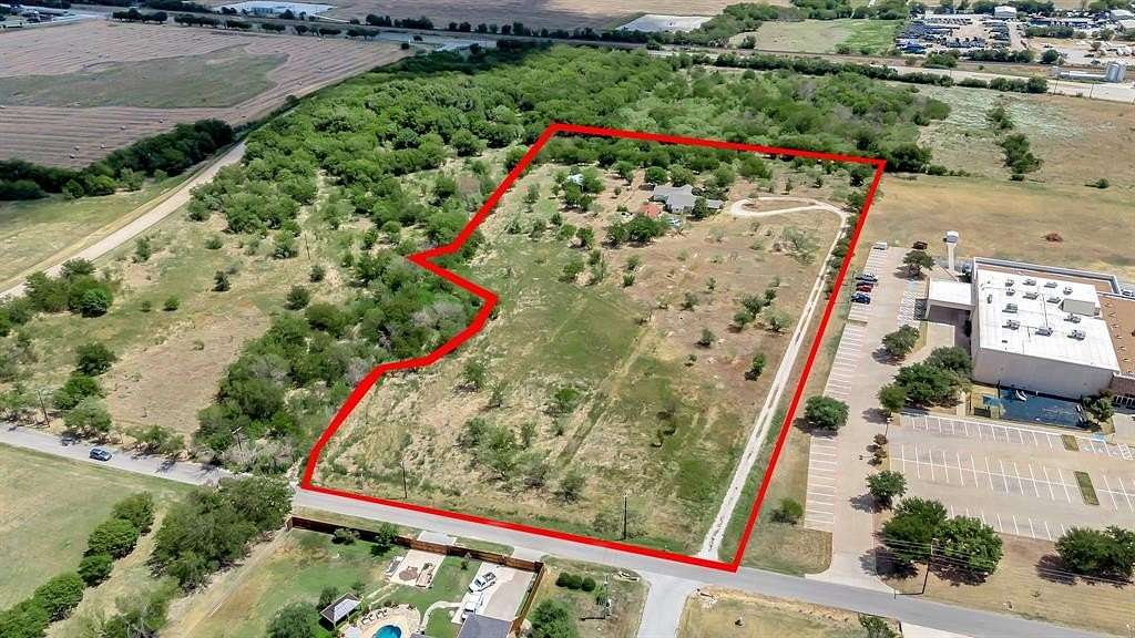 6.704 Acres of Improved Mixed-Use Land for Sale in Justin, Texas