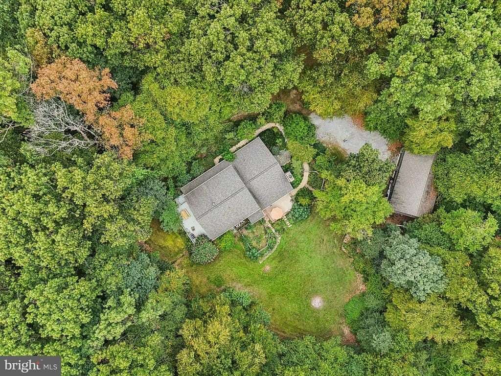 4.7 Acres of Residential Land with Home for Sale in Oxford, Pennsylvania