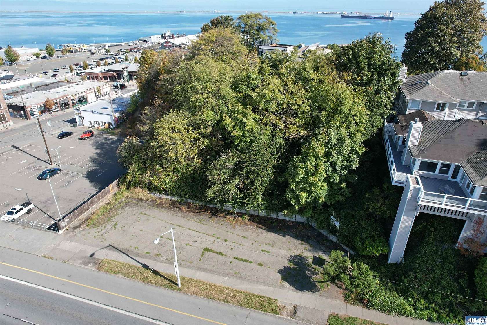 0.43 Acres of Commercial Land for Sale in Port Angeles, Washington