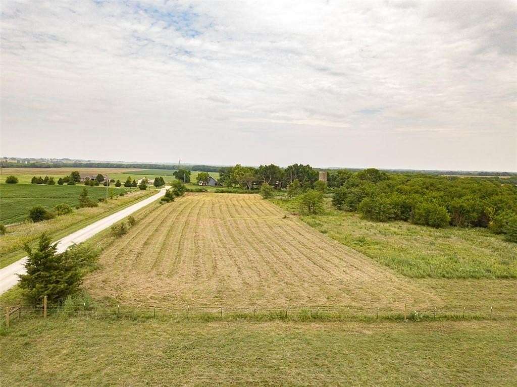 10 Acres of Residential Land for Sale in Overbrook, Kansas