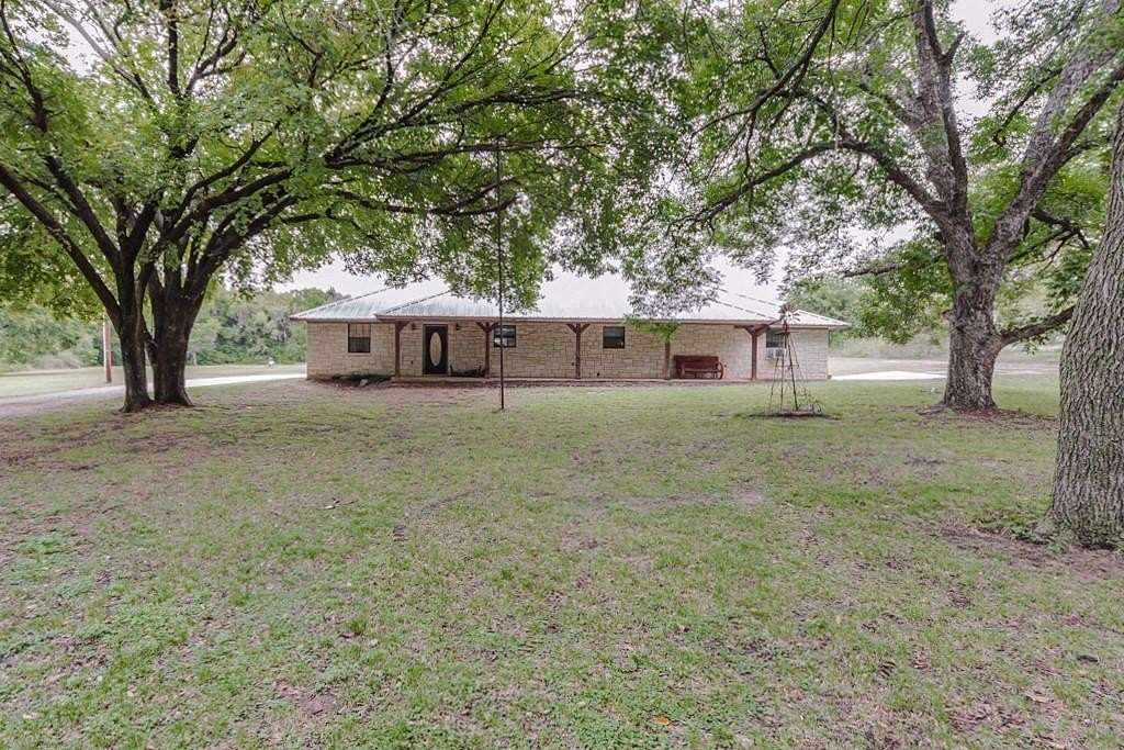 6.91 Acres of Residential Land with Home for Sale in Alvord, Texas