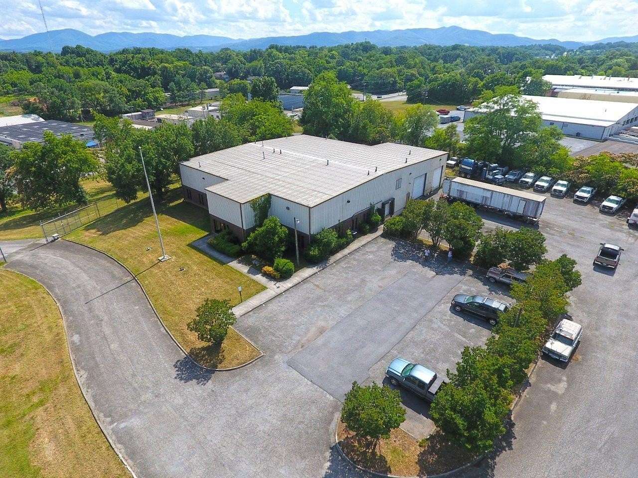 7.4 Acres of Commercial Land for Auction in Roanoke, Virginia