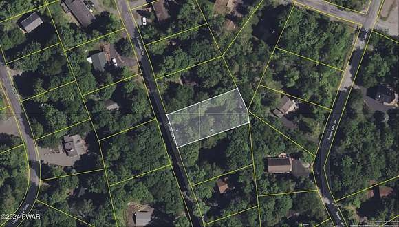 0.31 Acres of Residential Land for Sale in Lake Ariel, Pennsylvania