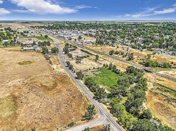 2.76 Acres of Mixed-Use Land for Sale in Gooding, Idaho