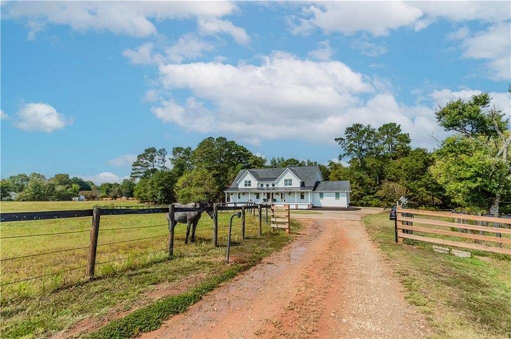 25.12 Acres of Agricultural Land with Home for Sale in Monroe, Georgia