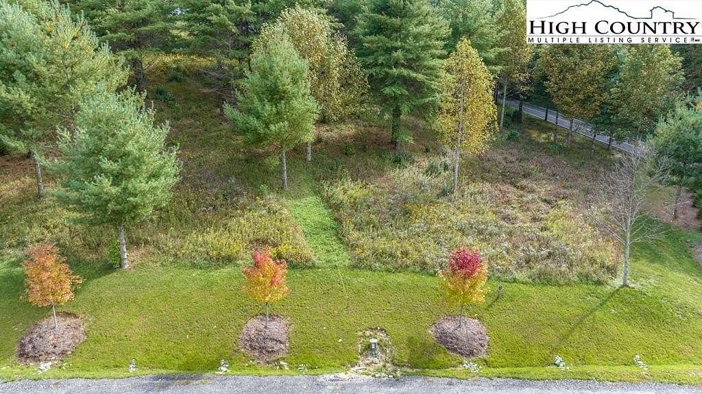 0.82 Acres of Residential Land for Sale in Spruce Pine, North Carolina