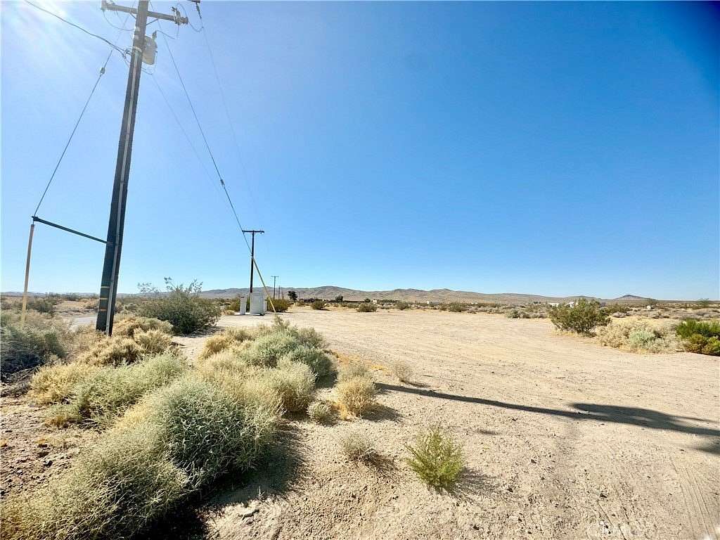 4.08 Acres of Residential Land for Sale in Helendale, California