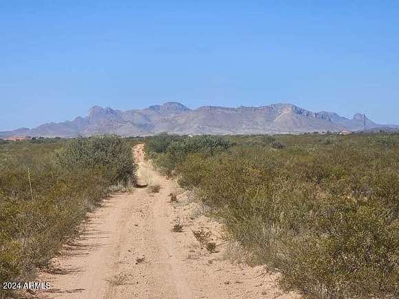 15.99 Acres of Land for Sale in Huachuca City, Arizona