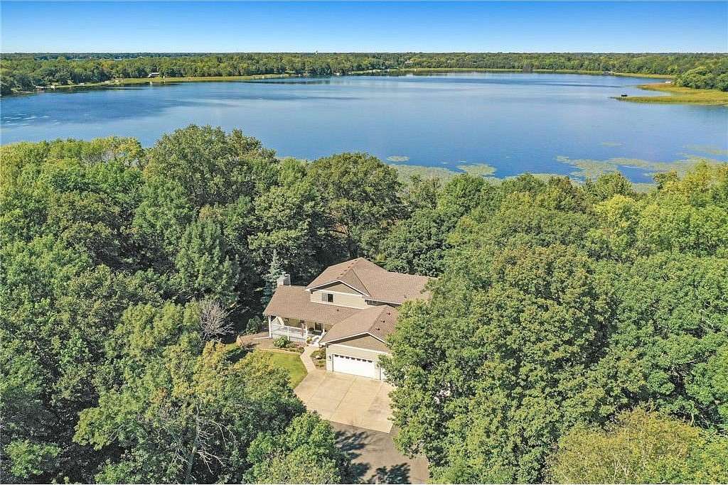 3.25 Acres of Residential Land with Home for Sale in Chisago Lake Township, Minnesota