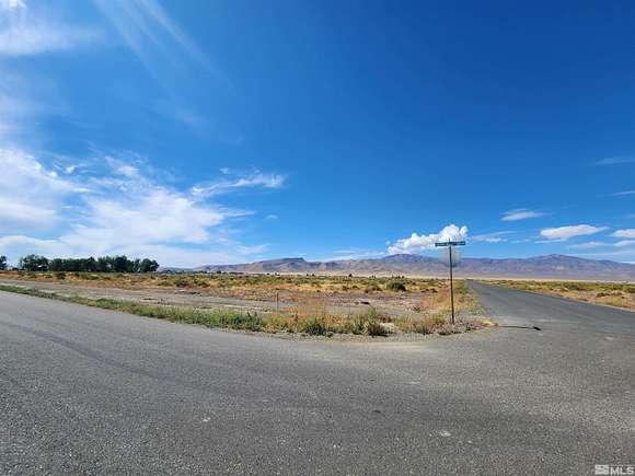 13.83 Acres of Commercial Land for Sale in Battle Mountain, Nevada