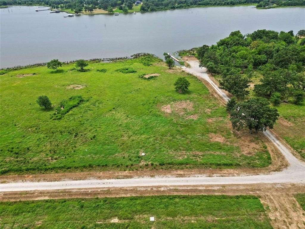 0.82 Acres of Residential Land for Sale in Emory, Texas