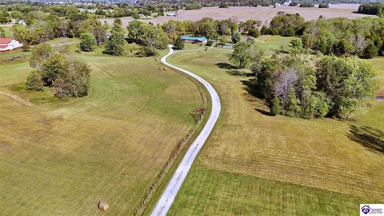 15.29 Acres of Land with Home for Sale in Glendale, Kentucky