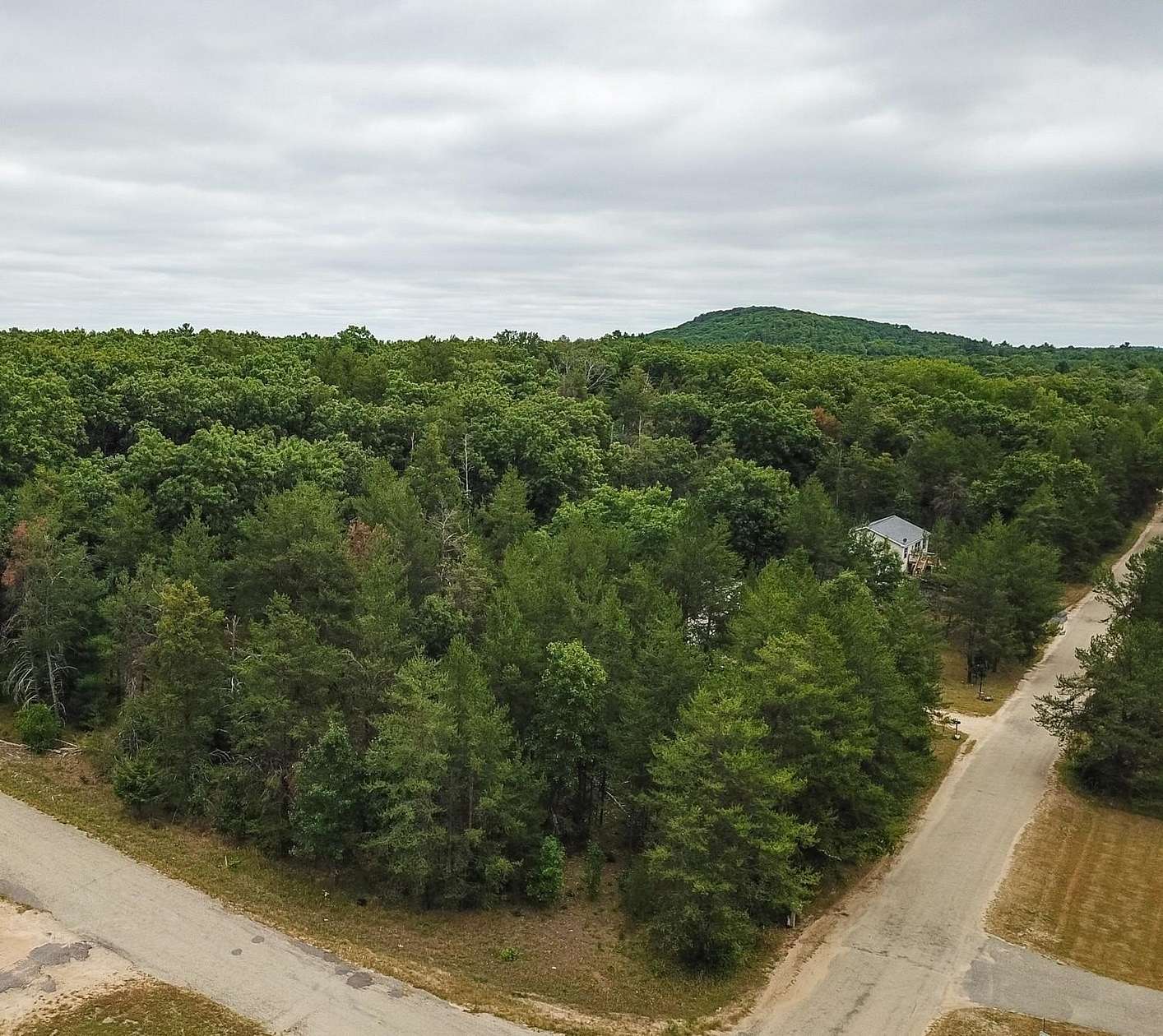 0.99 Acres of Residential Land for Sale in Wisconsin Dells, Wisconsin