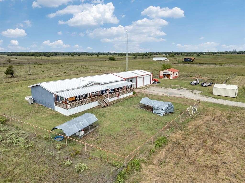 7.6 Acres of Residential Land with Home for Sale in Kemp, Texas