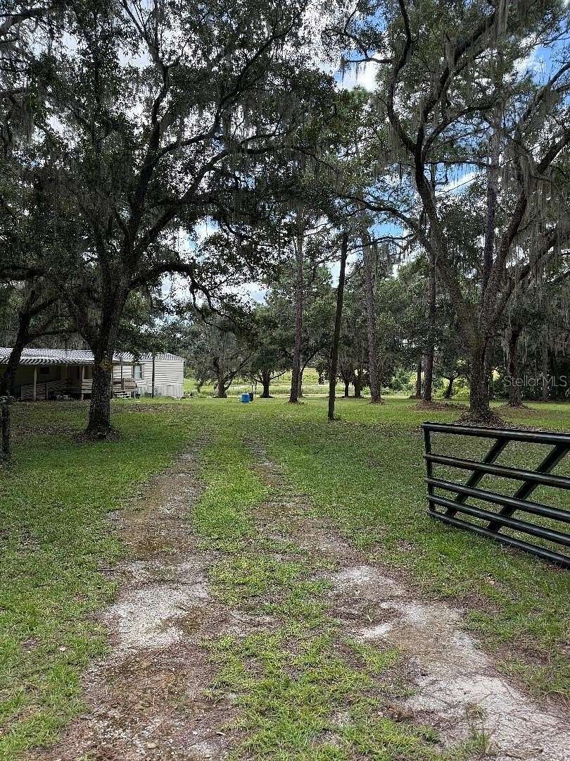 6.74 Acres of Land for Sale in Weirsdale, Florida