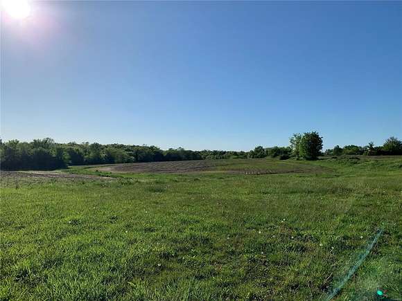 22 Acres of Agricultural Land for Sale in Troy, Missouri