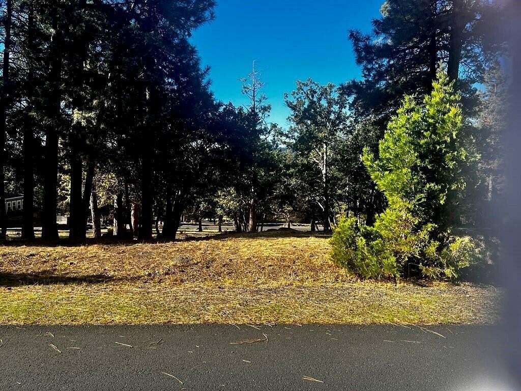 0.37 Acres of Residential Land for Sale in Klamath Falls, Oregon