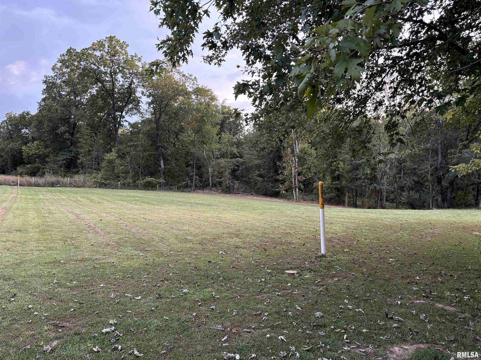 1.03 Acres of Residential Land for Sale in Mount Vernon, Illinois