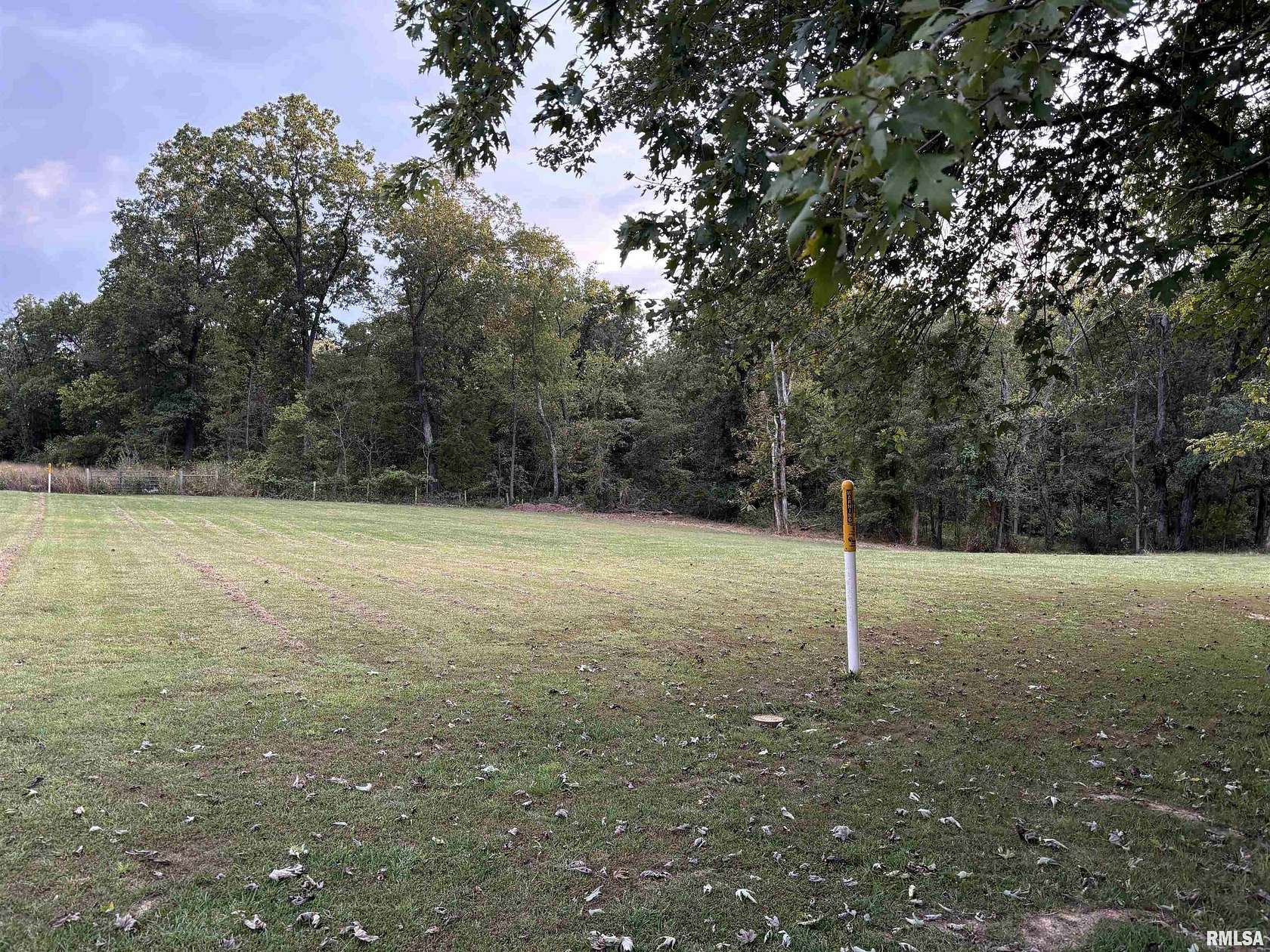 1 Acre of Residential Land for Sale in Mount Vernon, Illinois