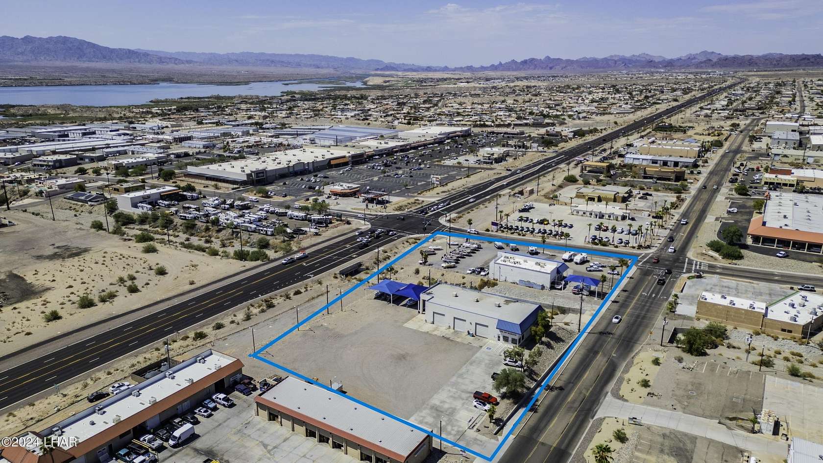 2.33 Acres of Improved Commercial Land for Sale in Lake Havasu City, Arizona