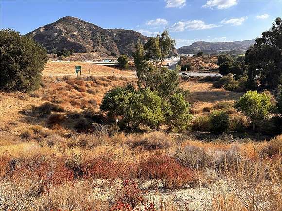 5.9 Acres of Commercial Land for Sale in Newhall, California