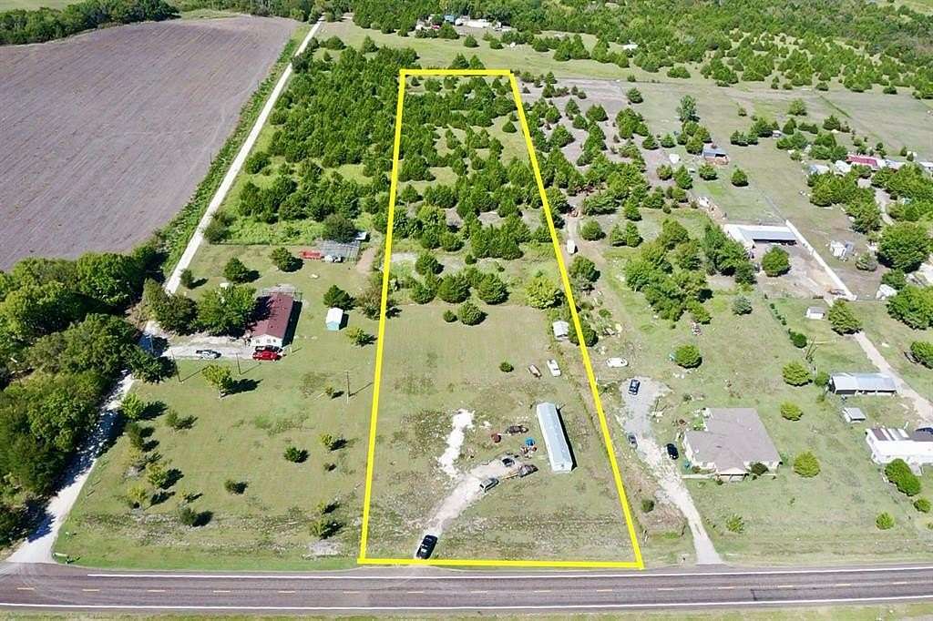 5.01 Acres of Residential Land with Home for Sale in Waxahachie, Texas