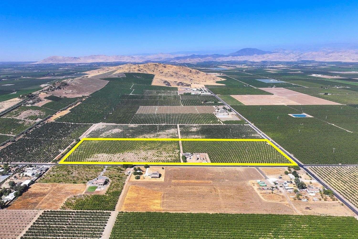 27.21 Acres of Agricultural Land for Sale in Dinuba, California