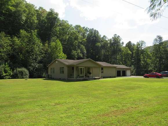 3.97 Acres of Residential Land with Home for Sale in Pikeville, Kentucky