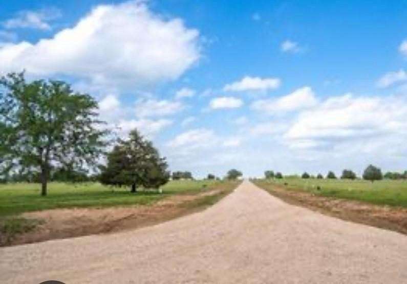 5.83 Acres of Residential Land for Sale in Wills Point, Texas