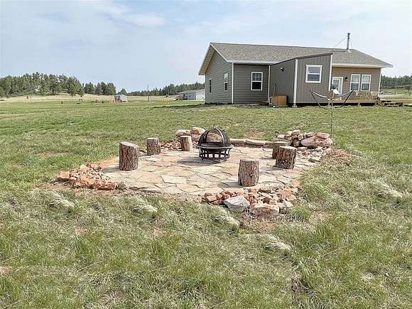 8 Acres of Residential Land with Home for Sale in Edgemont, South Dakota