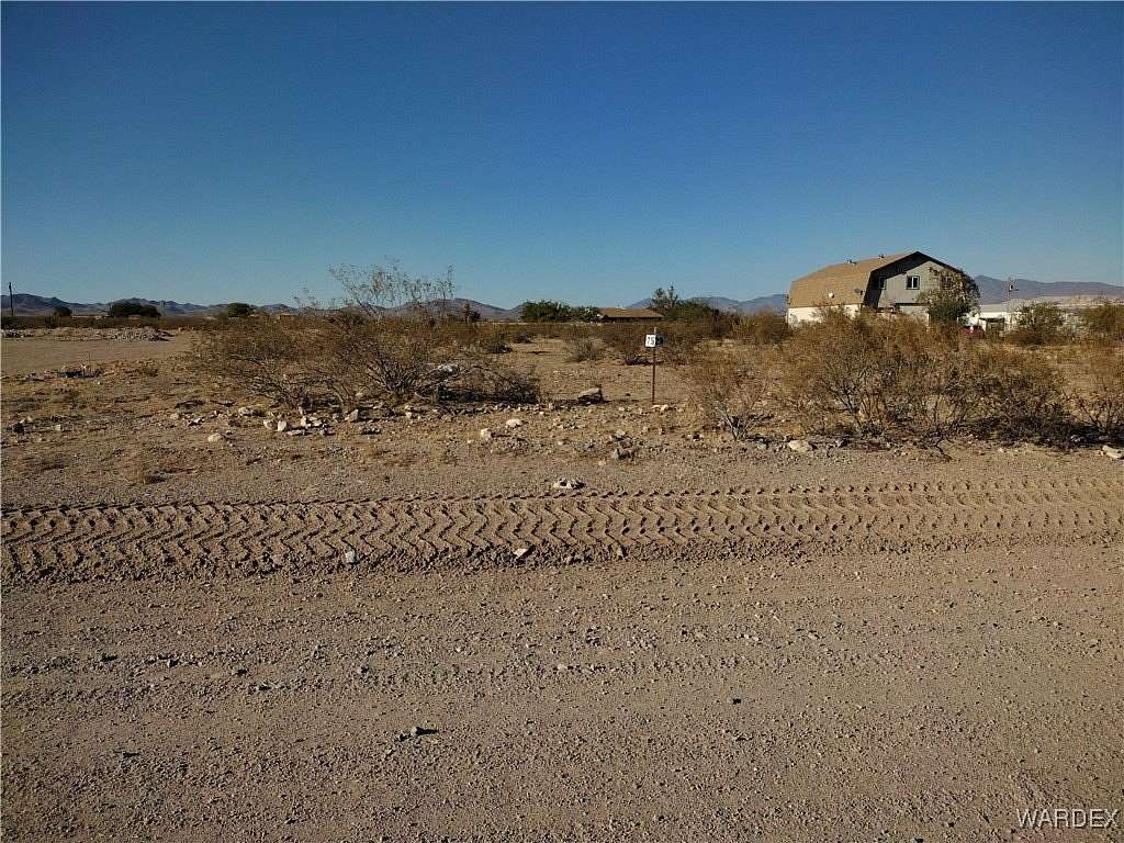 1.18 Acres of Land for Sale in Golden Valley, Arizona