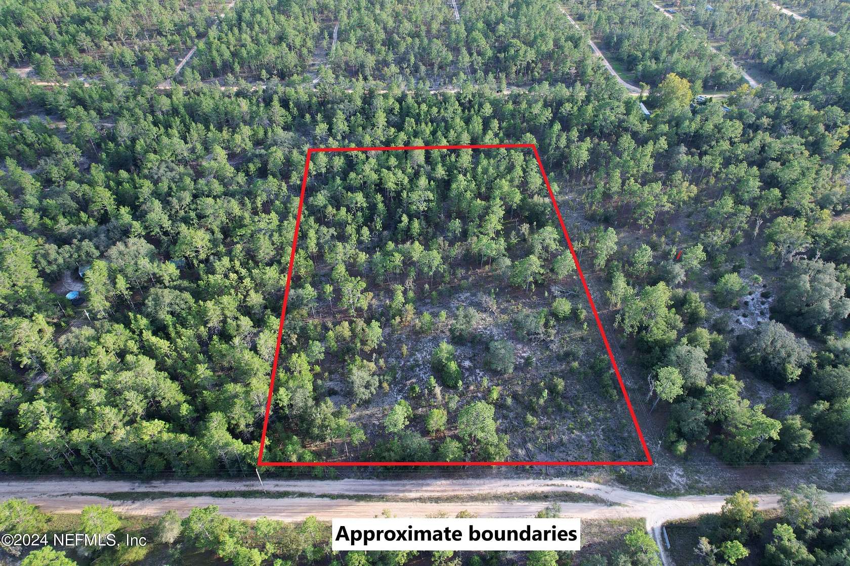 4.86 Acres of Land for Sale in Hawthorne, Florida