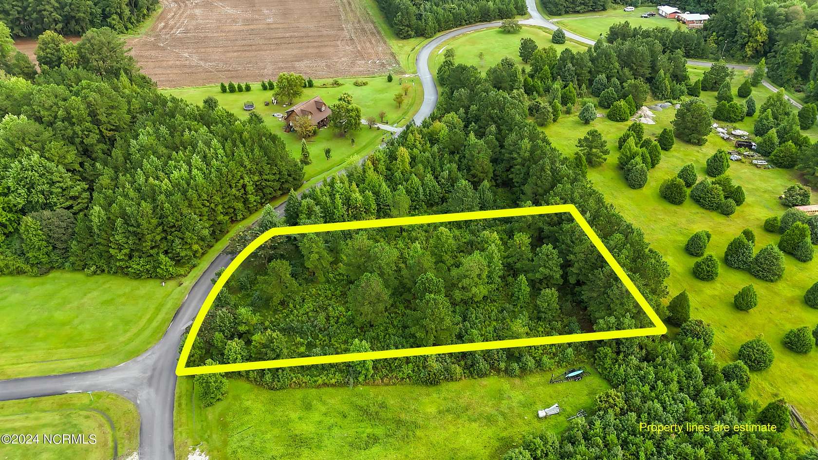 1.39 Acres of Residential Land for Sale in Arapahoe, North Carolina