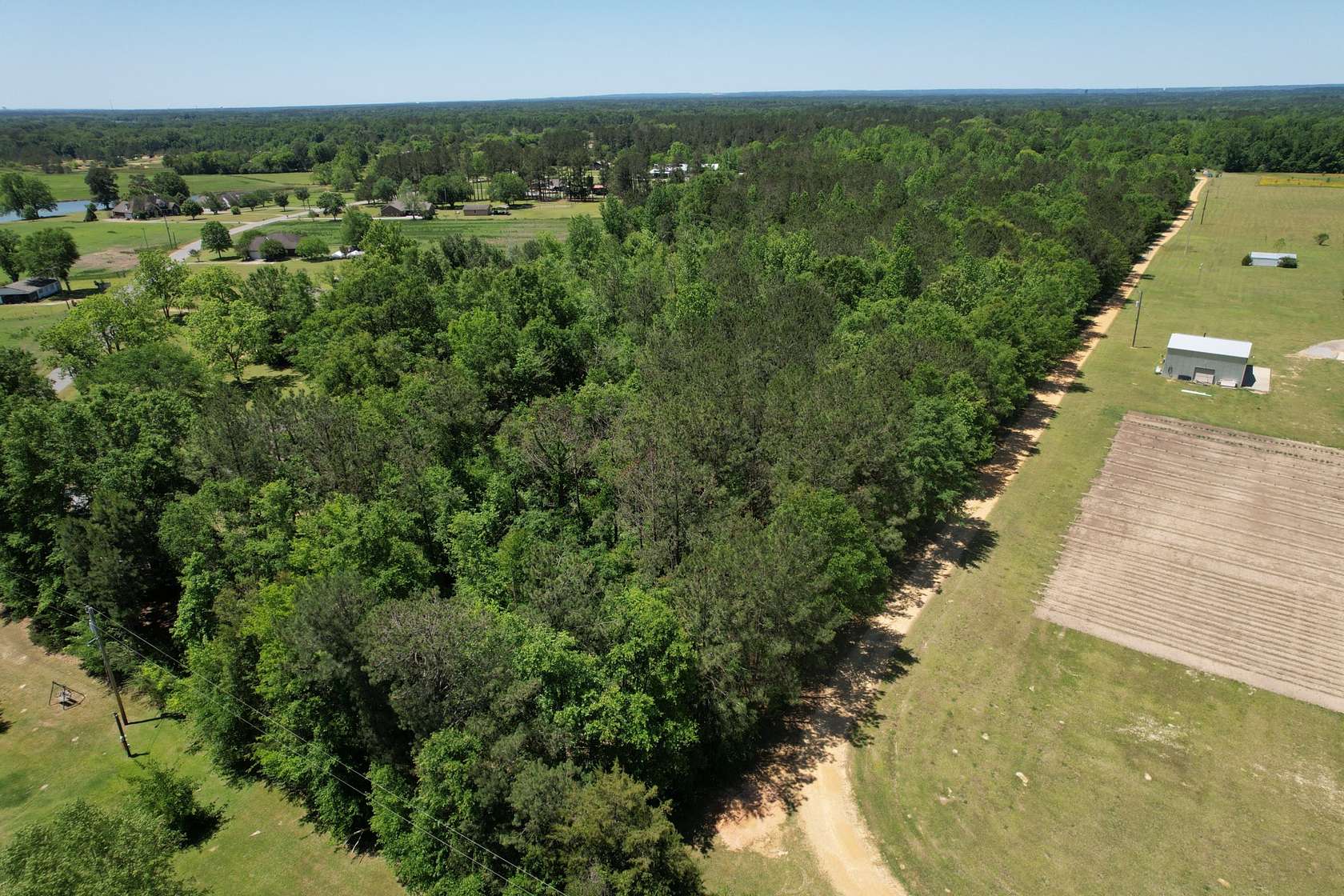 8 Acres of Residential Land for Sale in Wallsboro, Alabama