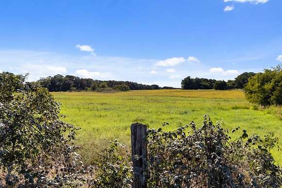 8.681 Acres of Land for Sale in Newark, Texas