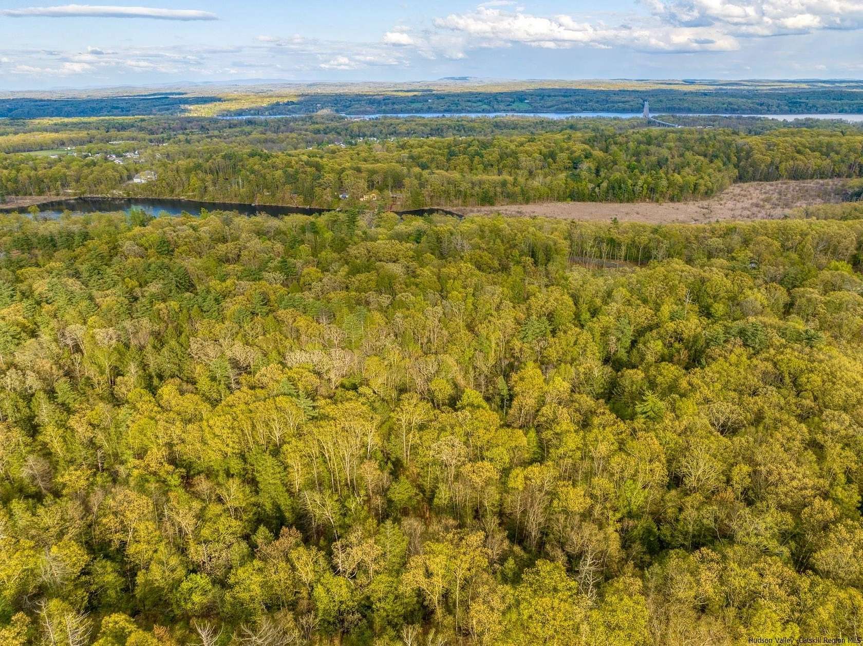 16.7 Acres of Land for Sale in Lake Katrine, New York