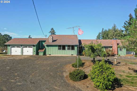 40 Acres of Agricultural Land with Home for Sale in Dexter, Oregon