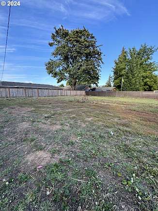 0.13 Acres of Residential Land for Sale in Eugene, Oregon