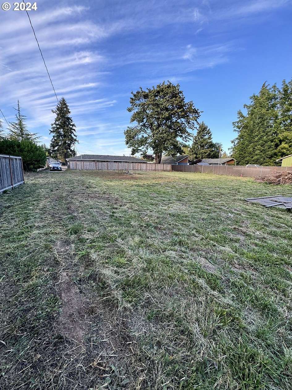 0.13 Acres of Residential Land for Sale in Eugene, Oregon